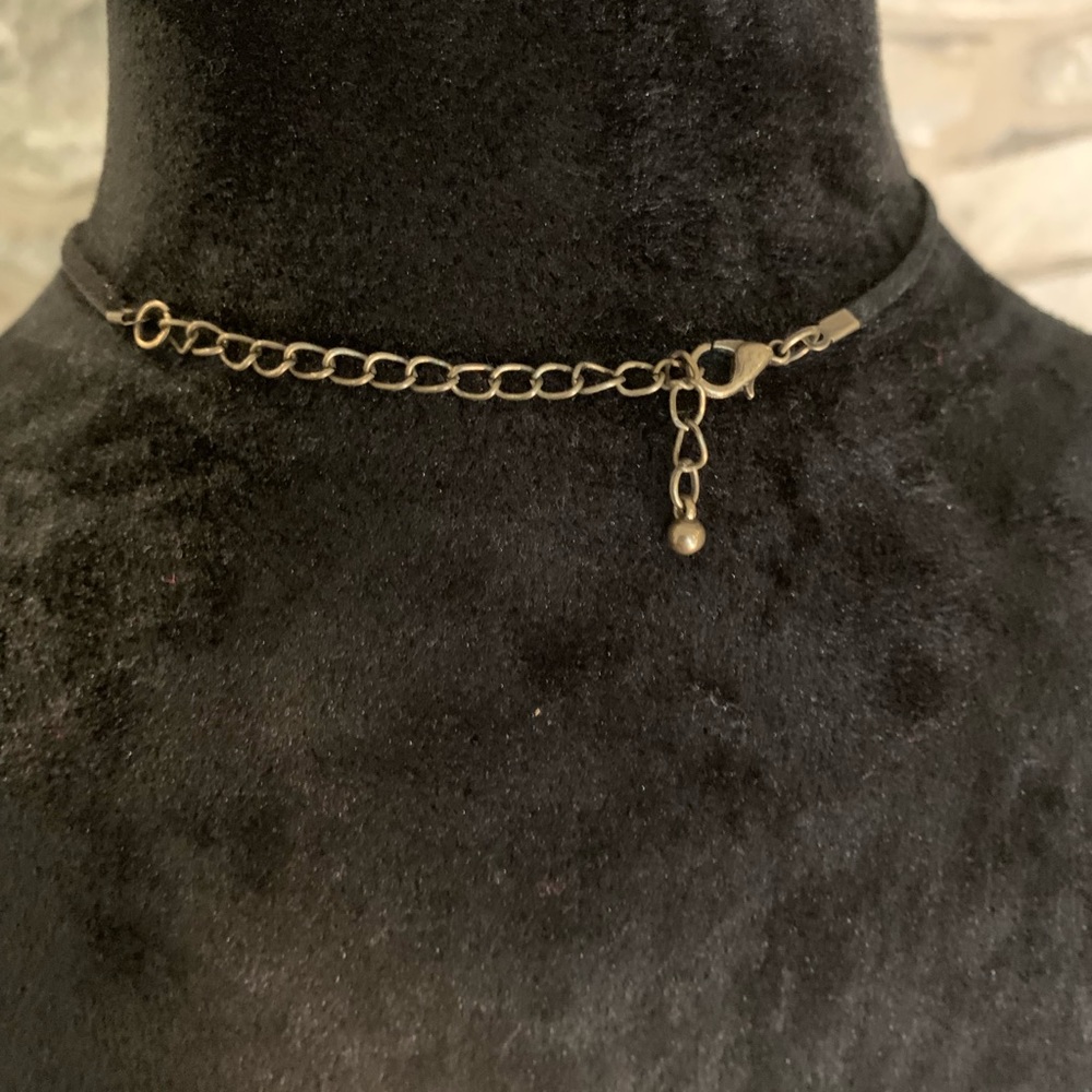 Pendant Necklace - Picture 4 of 4